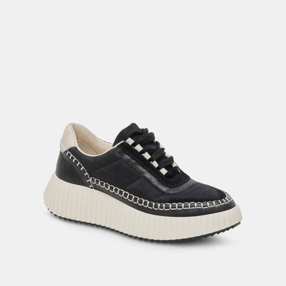 Dolce Vita Sneakers